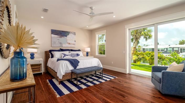 Image No.12-5 Bed Property for sale