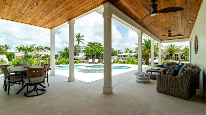 Image No.42-5 Bed Property for sale