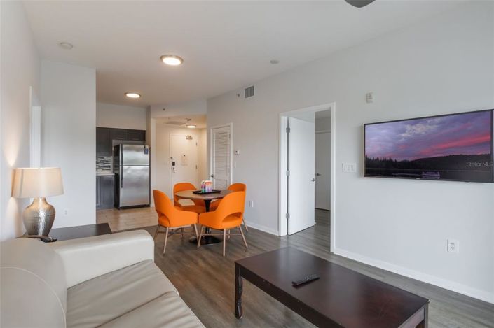 Image No.11-2 Bed Property for sale