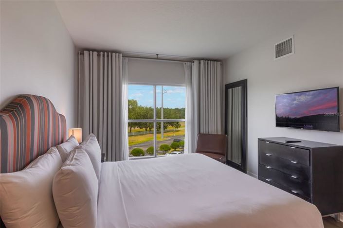 Image No.17-2 Bed Property for sale