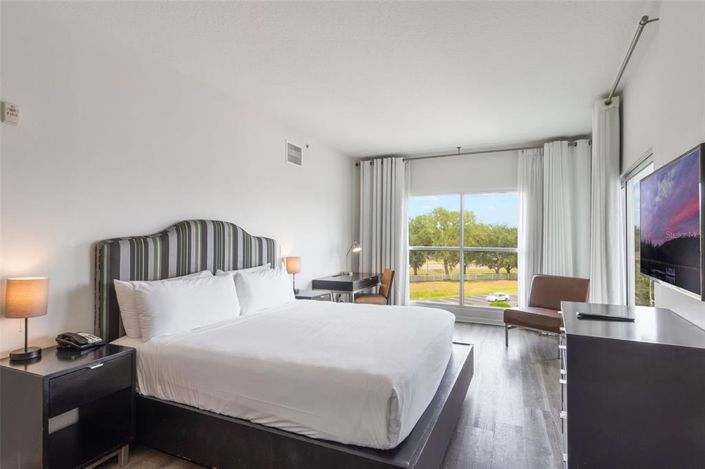 Image No.21-2 Bed Property for sale