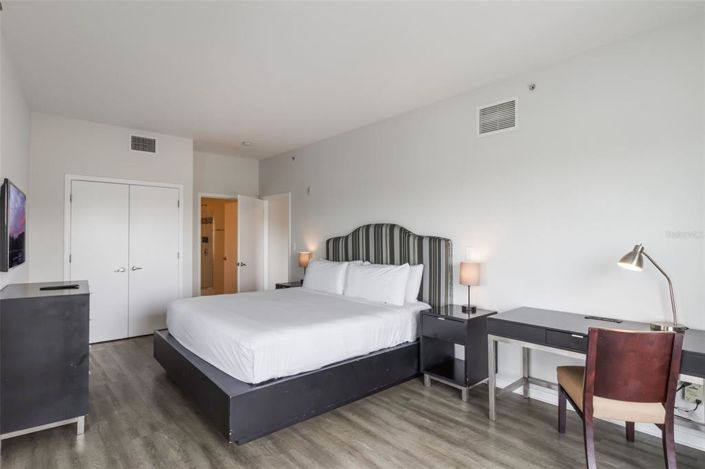 Image No.22-2 Bed Property for sale