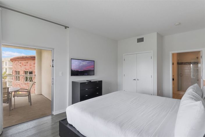 Image No.23-2 Bed Property for sale