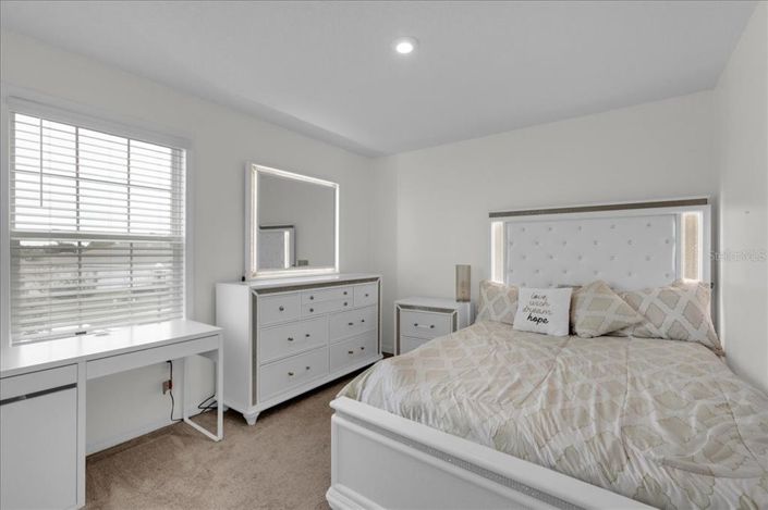 Image No.12-4 Bed Property for sale