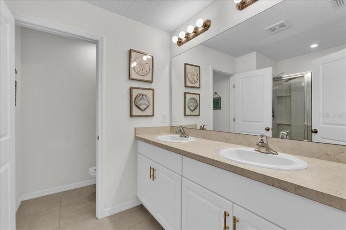 Image No.18-4 Bed Property for sale