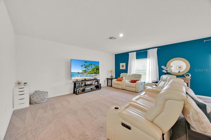 Image No.4-4 Bed Property for sale