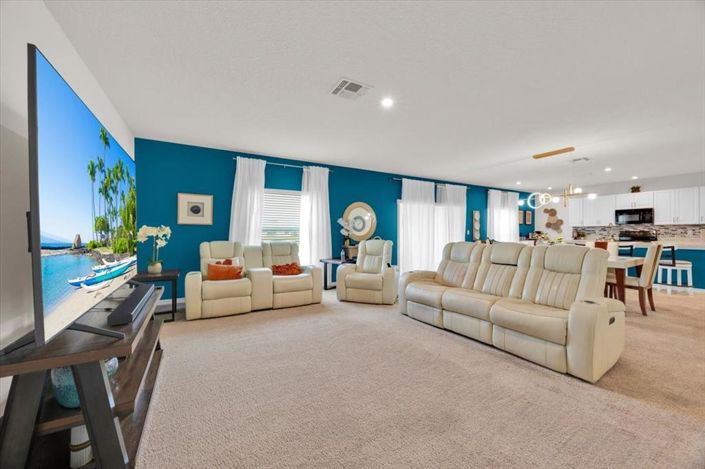 Image No.6-4 Bed Property for sale