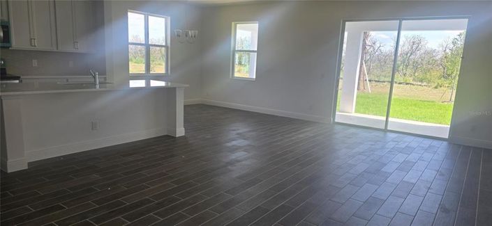 Image No.2-4 Bed Property for sale