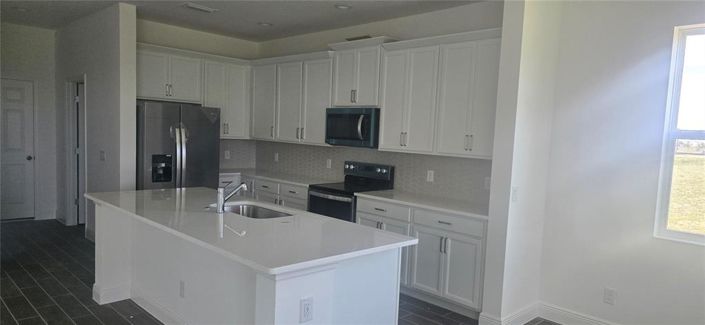 Image No.3-4 Bed Property for sale