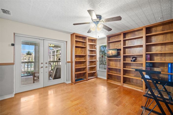 Image No.30-4 Bed Property for sale