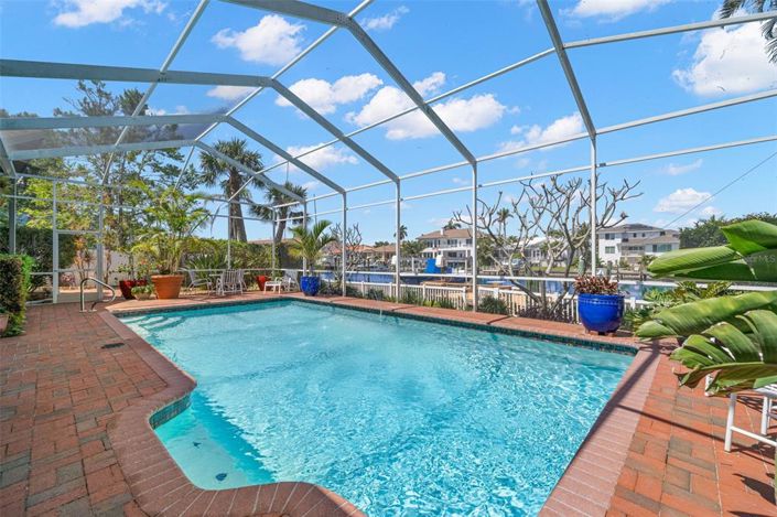 Image No.45-4 Bed Property for sale