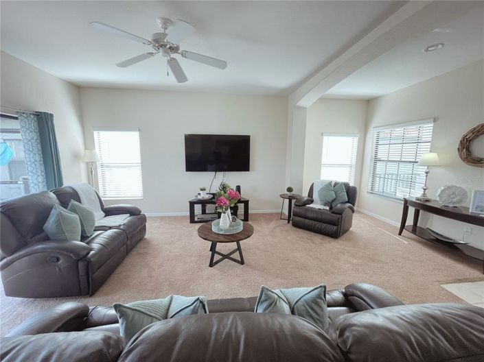 Image No.13-4 Bed Property for sale