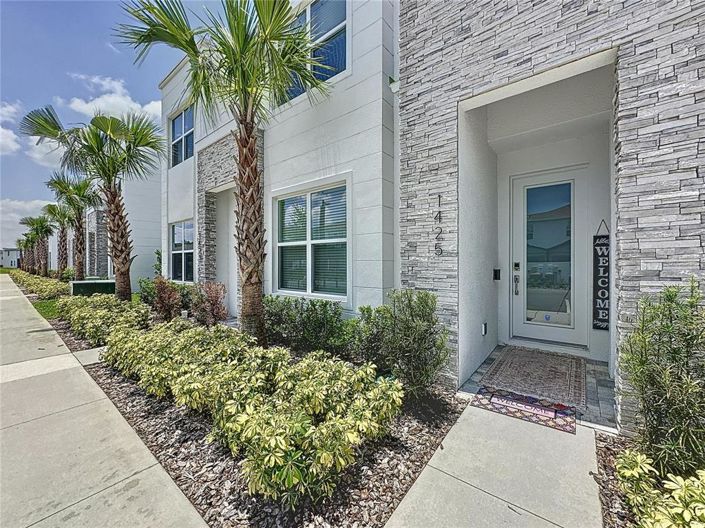 Image No.11-4 Bed Townhouse for sale