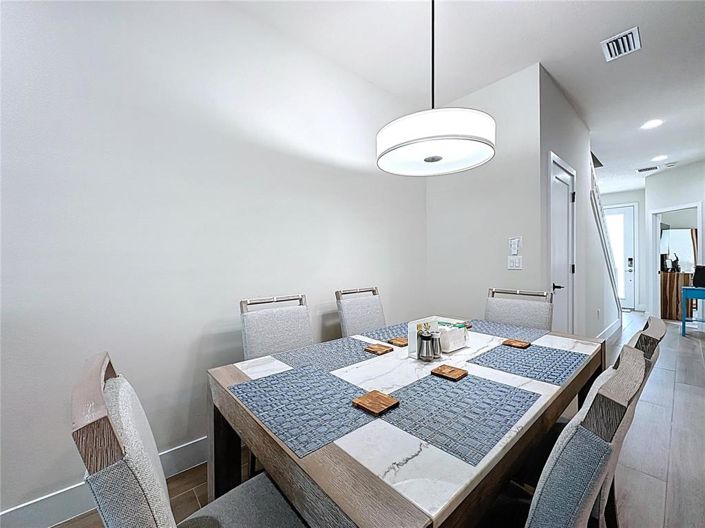 Image No.16-4 Bed Townhouse for sale