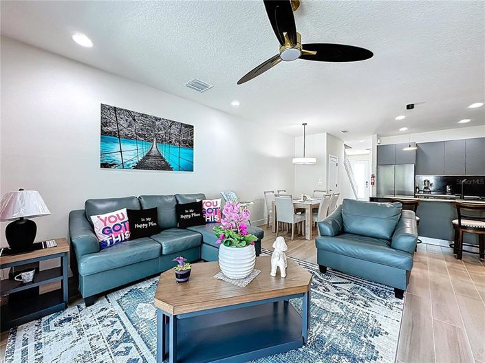 Image No.19-4 Bed Townhouse for sale