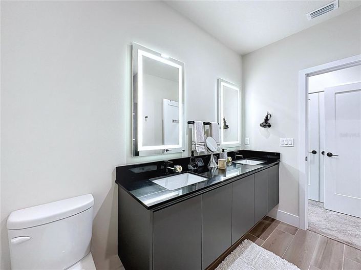 Image No.50-4 Bed Townhouse for sale