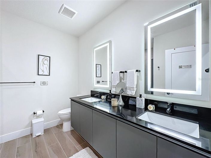 Image No.52-4 Bed Townhouse for sale