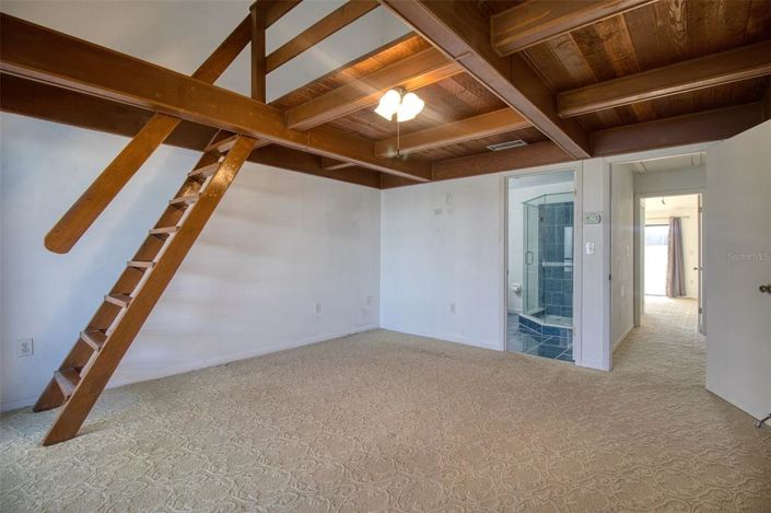 Image No.30-2 Bed Townhouse for sale