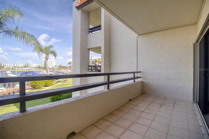 Image No.35-2 Bed Townhouse for sale