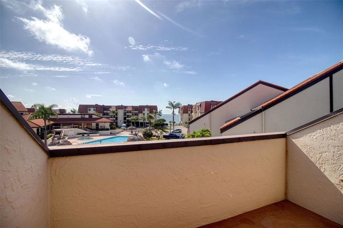 Image No.39-2 Bed Townhouse for sale