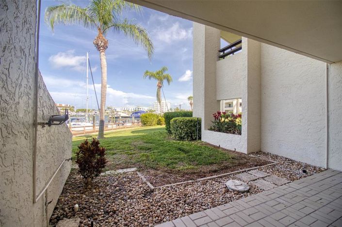 Image No.46-2 Bed Townhouse for sale