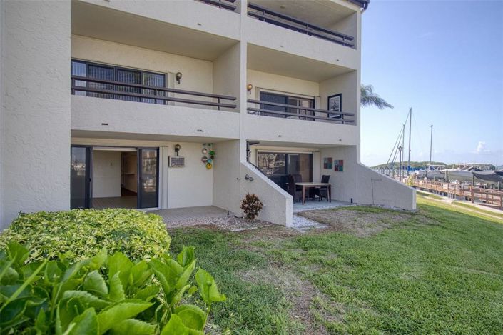 Image No.49-2 Bed Townhouse for sale