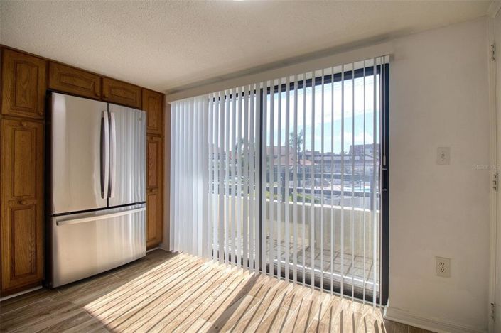 Image No.8-2 Bed Townhouse for sale