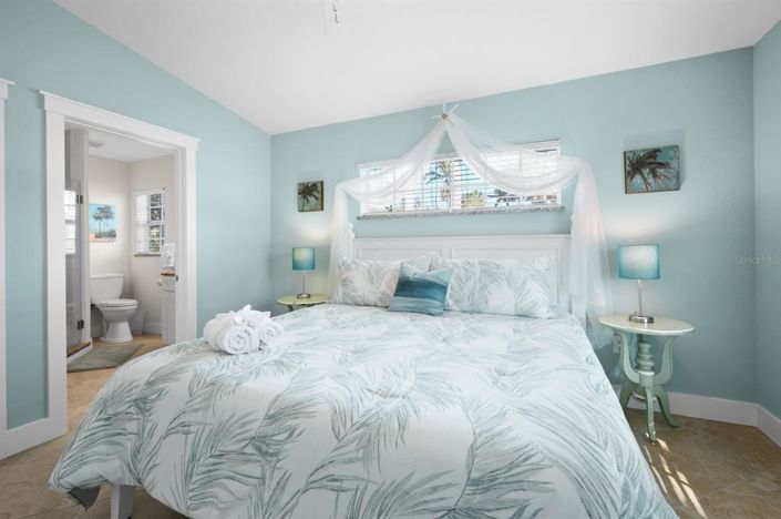 Image No.20-3 Bed Property for sale