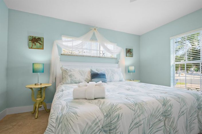 Image No.21-3 Bed Property for sale