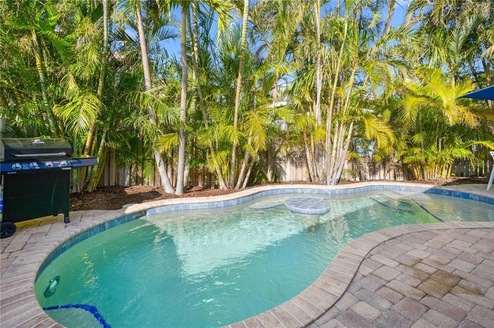 Image No.33-3 Bed Property for sale