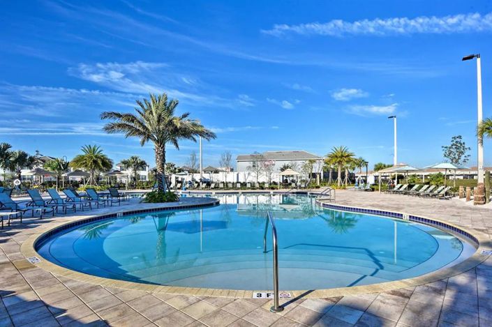 Image No.35-5 Bed Townhouse for sale