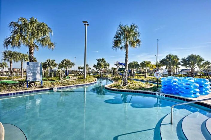 Image No.40-5 Bed Townhouse for sale