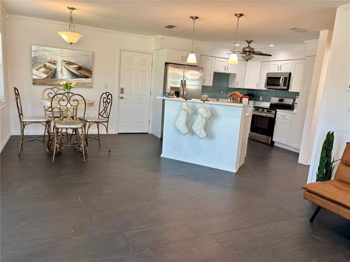 Image No.6-2 Bed Property for sale