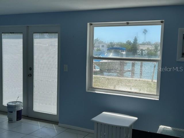 Image No.12-2 Bed Townhouse for sale