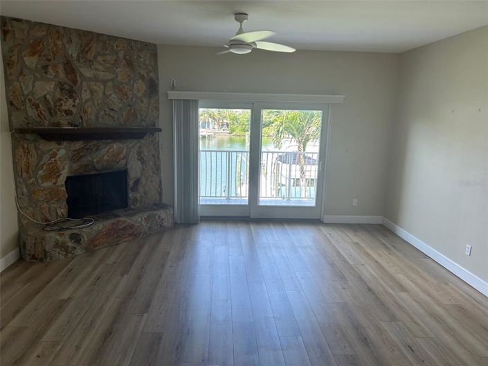 Image No.34-2 Bed Townhouse for sale