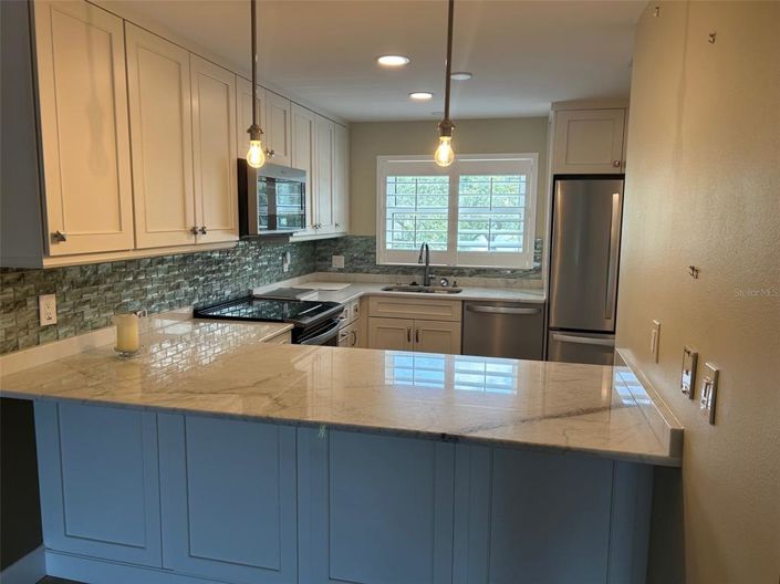 Image No.41-2 Bed Townhouse for sale