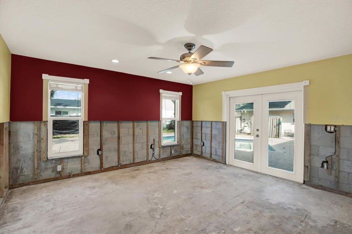 Image No.12-4 Bed Property for sale