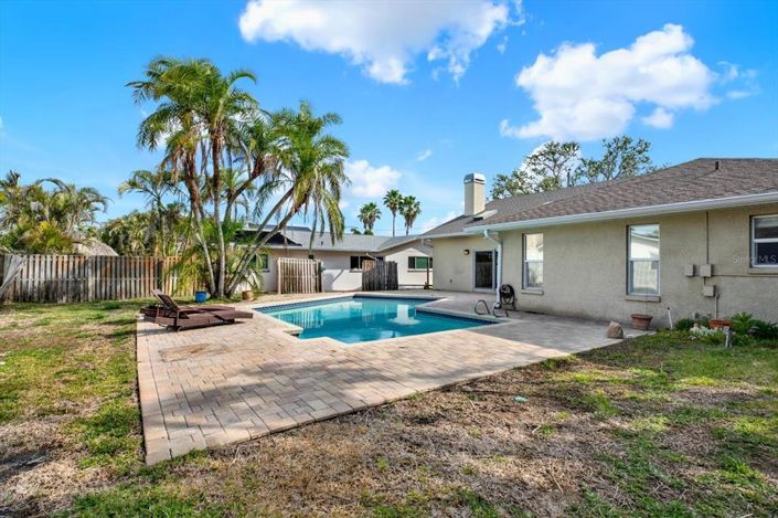 Image No.16-4 Bed Property for sale