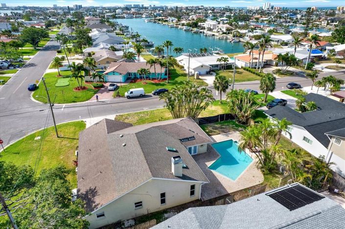 Image No.4-4 Bed Property for sale