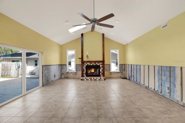 Image No.5-4 Bed Property for sale