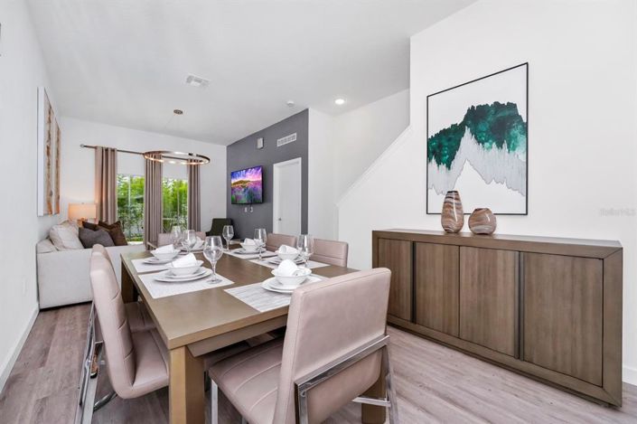 Image No.13-4 Bed Townhouse for sale