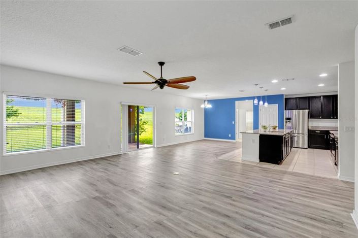 Image No.11-5 Bed Property for sale