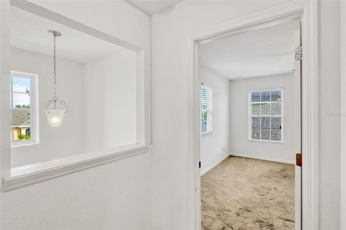 Image No.28-5 Bed Property for sale