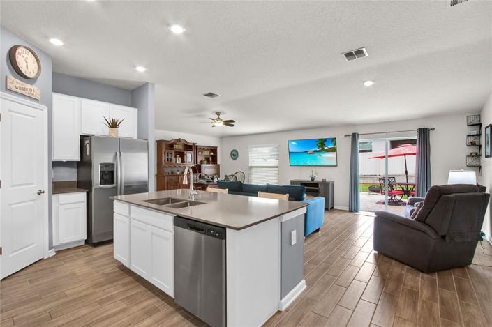 Image No.7-3 Bed Property for sale