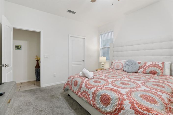 Image No.19-7 Bed Property for sale