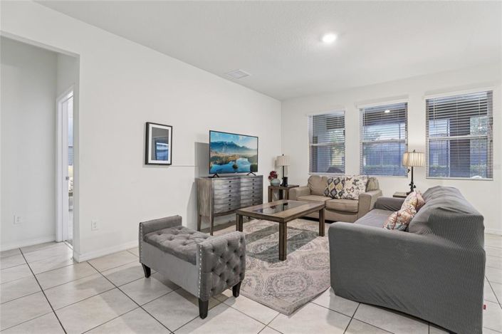 Image No.6-7 Bed Property for sale