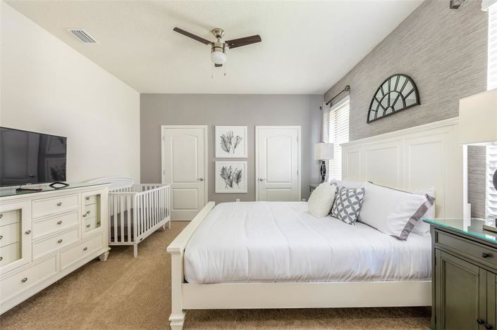 Image No.13-8 Bed Property for sale