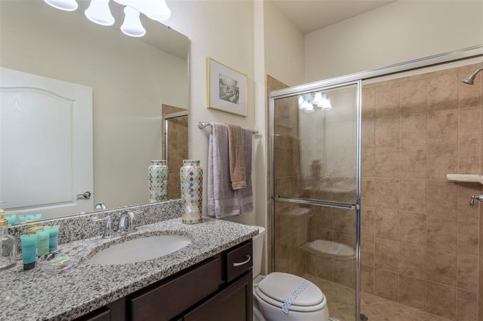 Image No.16-8 Bed Property for sale