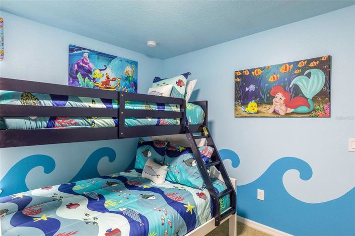 Image No.22-8 Bed Property for sale