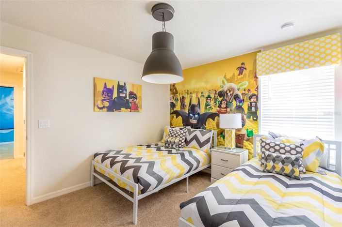 Image No.26-8 Bed Property for sale